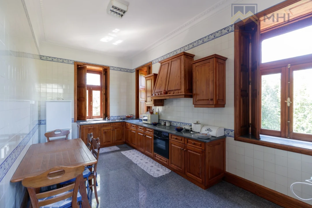 Moradia T6 para Venda em Abragão Foto 18