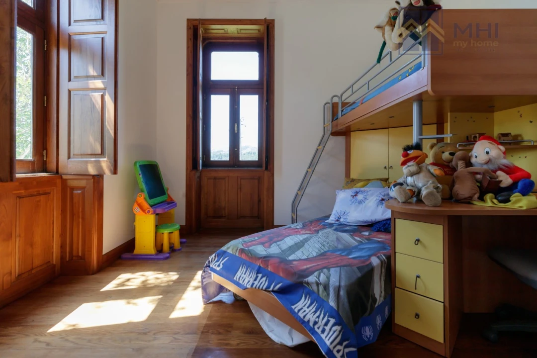 Moradia T6 para Venda em Abragão Foto 23