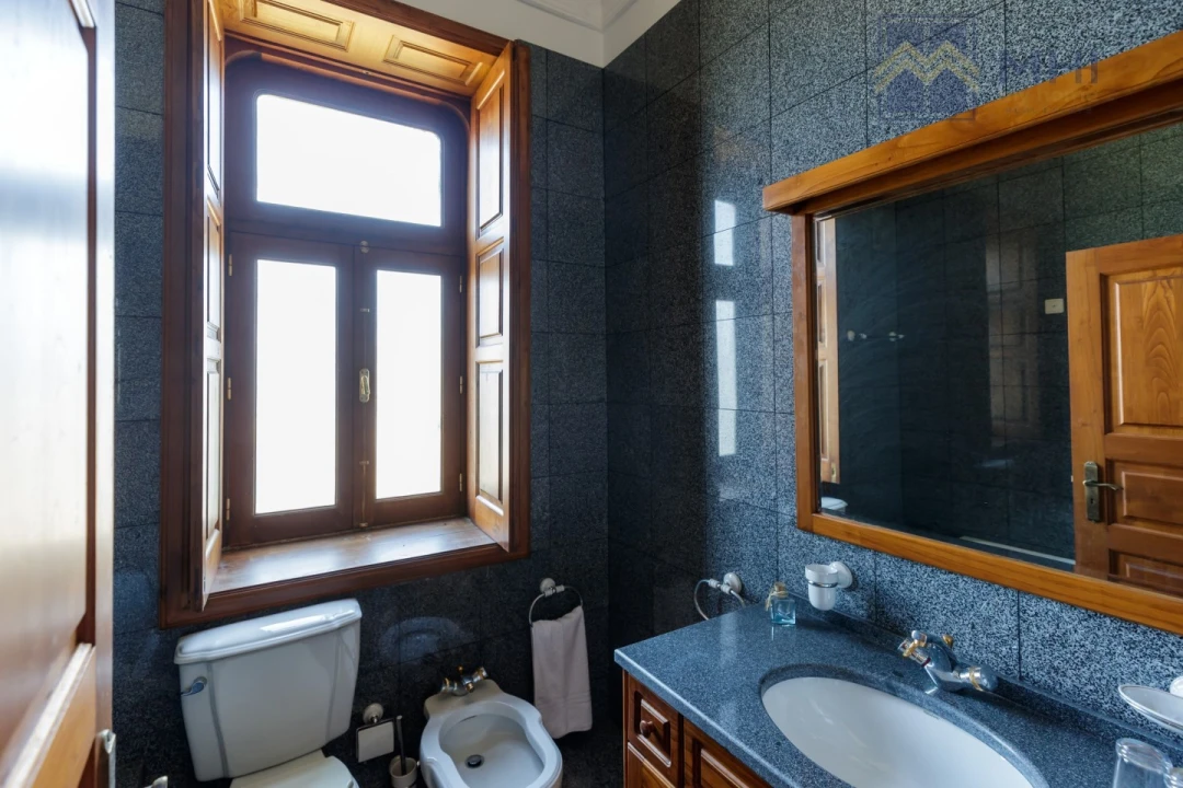 Moradia T6 para Venda em Abragão Foto 24