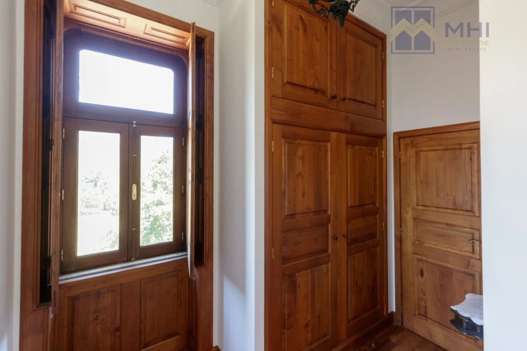 Moradia T6 para Venda em Abragão Foto 26