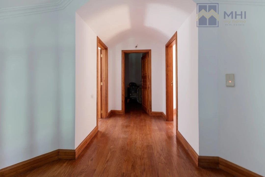 Moradia T6 para Venda em Abragão Foto 44