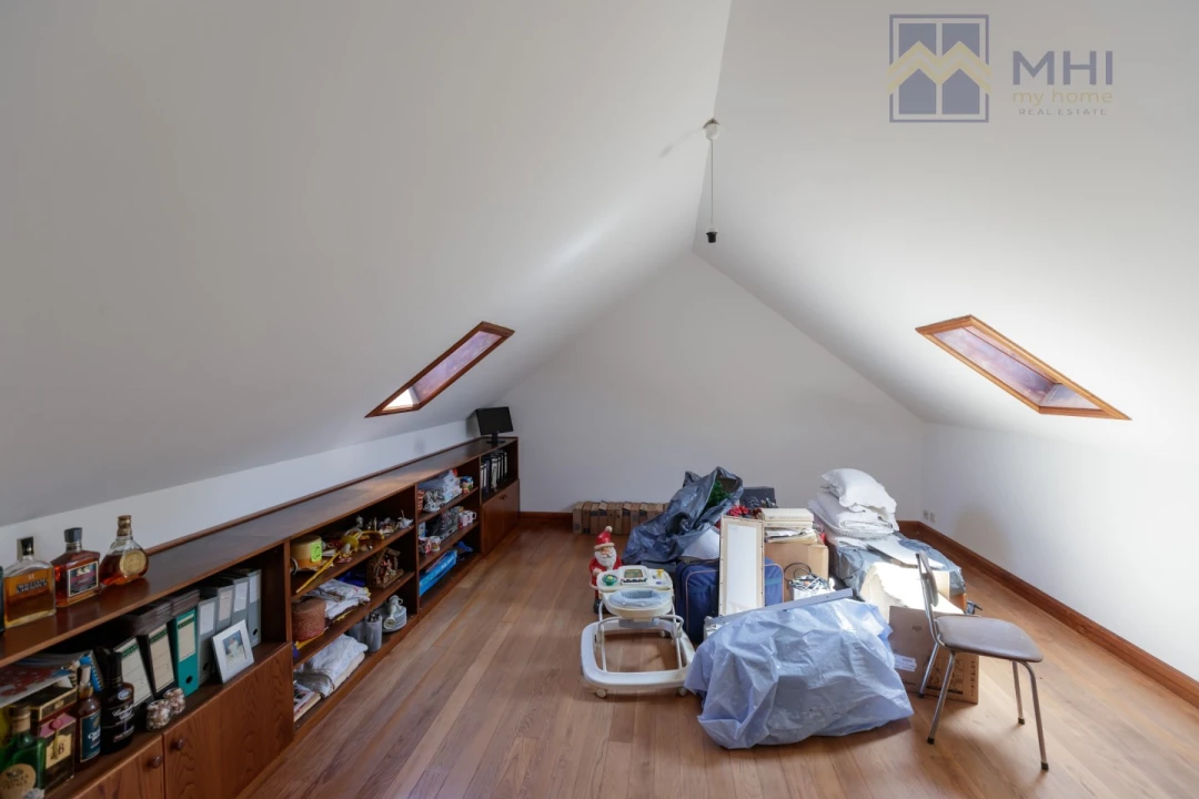 Moradia T6 para Venda em Abragão Foto 45