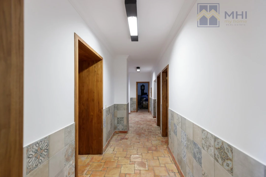 Moradia T6 para Venda em Abragão Foto 49