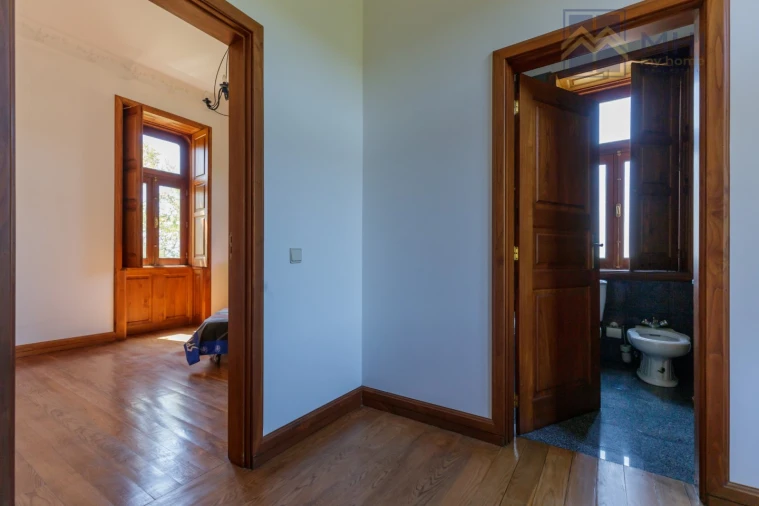 Moradia T6 para Venda em Abragão Foto 21