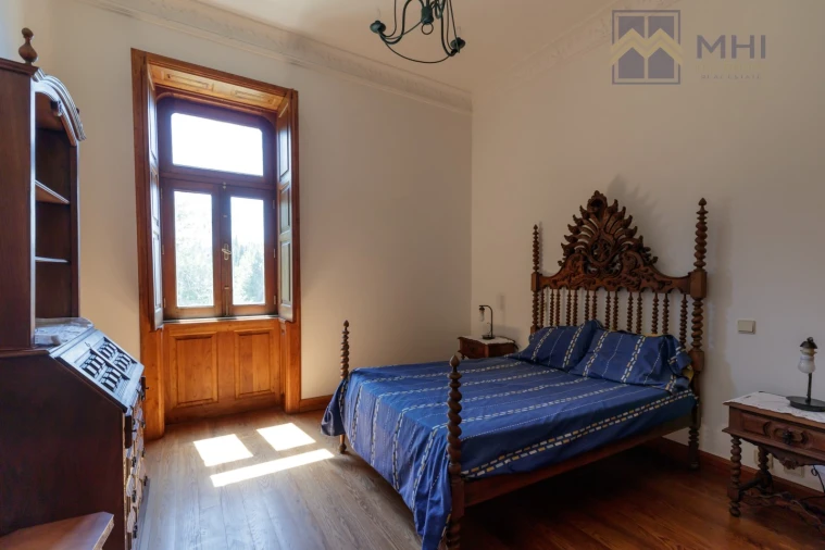 Moradia T6 para Venda em Abragão Foto 36