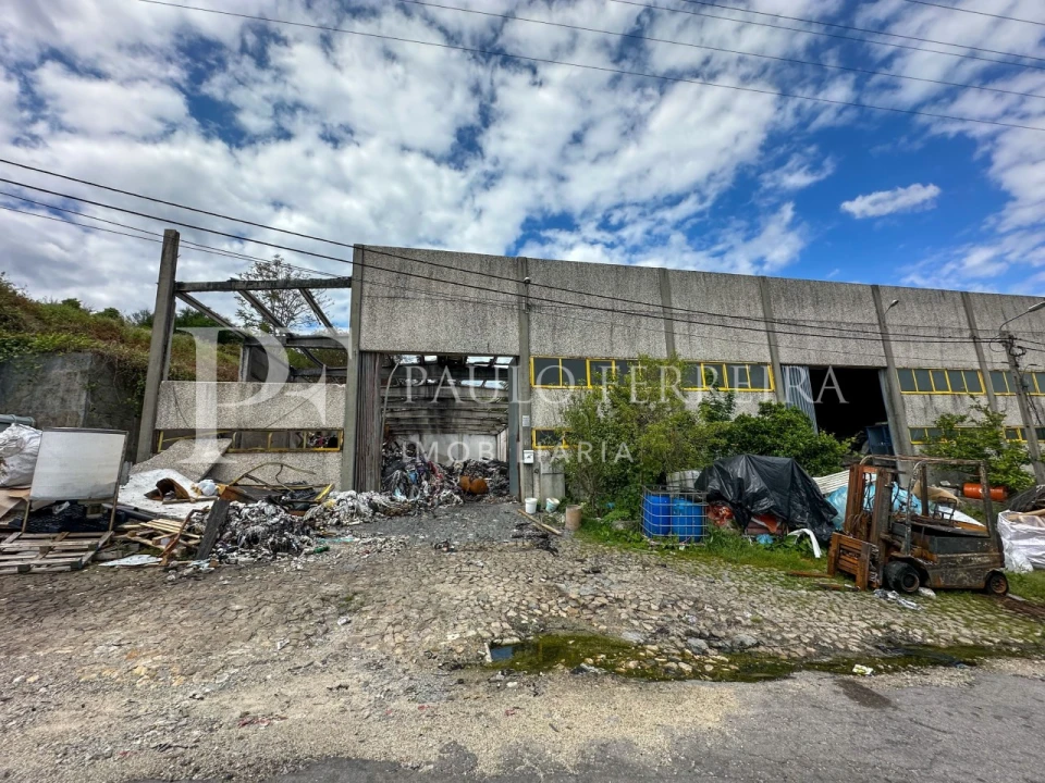 Armazém para Venda em Areias, Sequeirô, Lama e Palmeira Foto 3