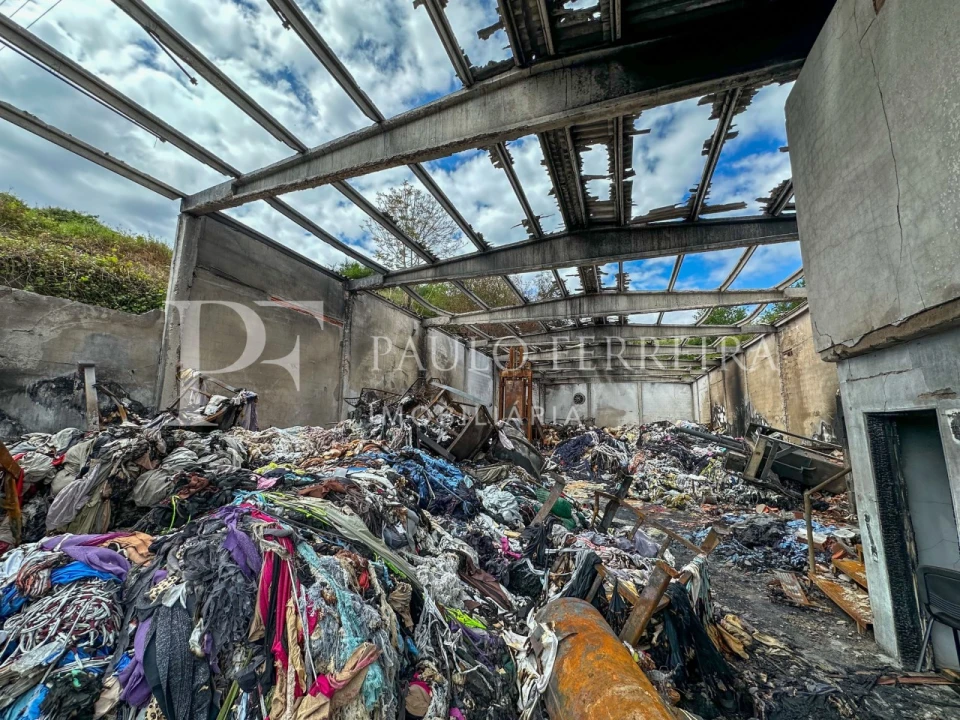 Armazém para Venda em Areias, Sequeirô, Lama e Palmeira Foto 5