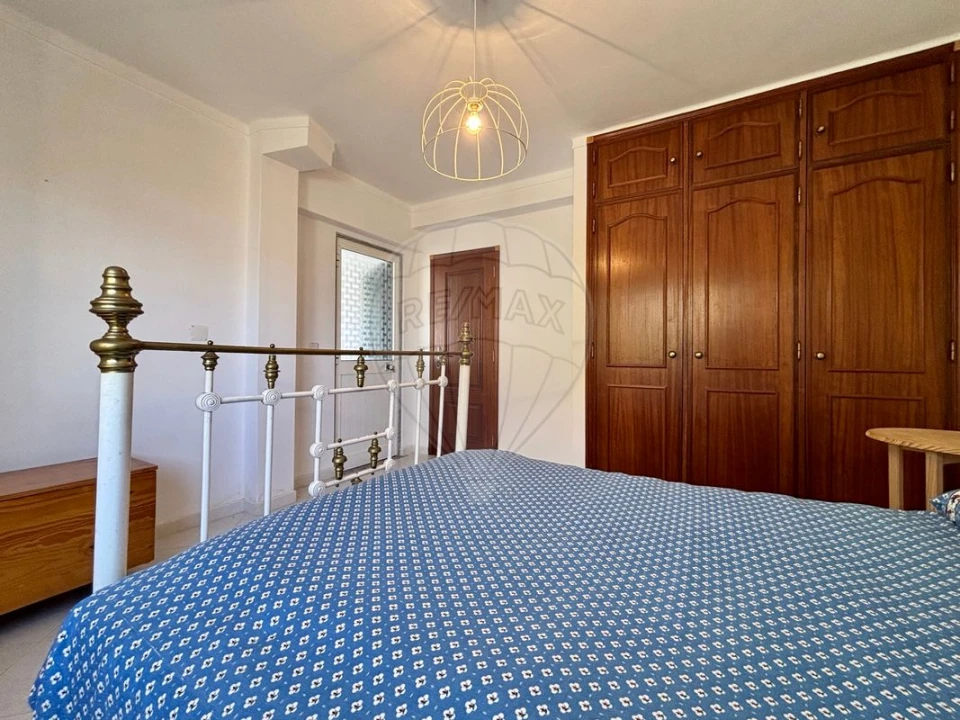 Moradia T4 para Venda em Carvoeira Foto 41