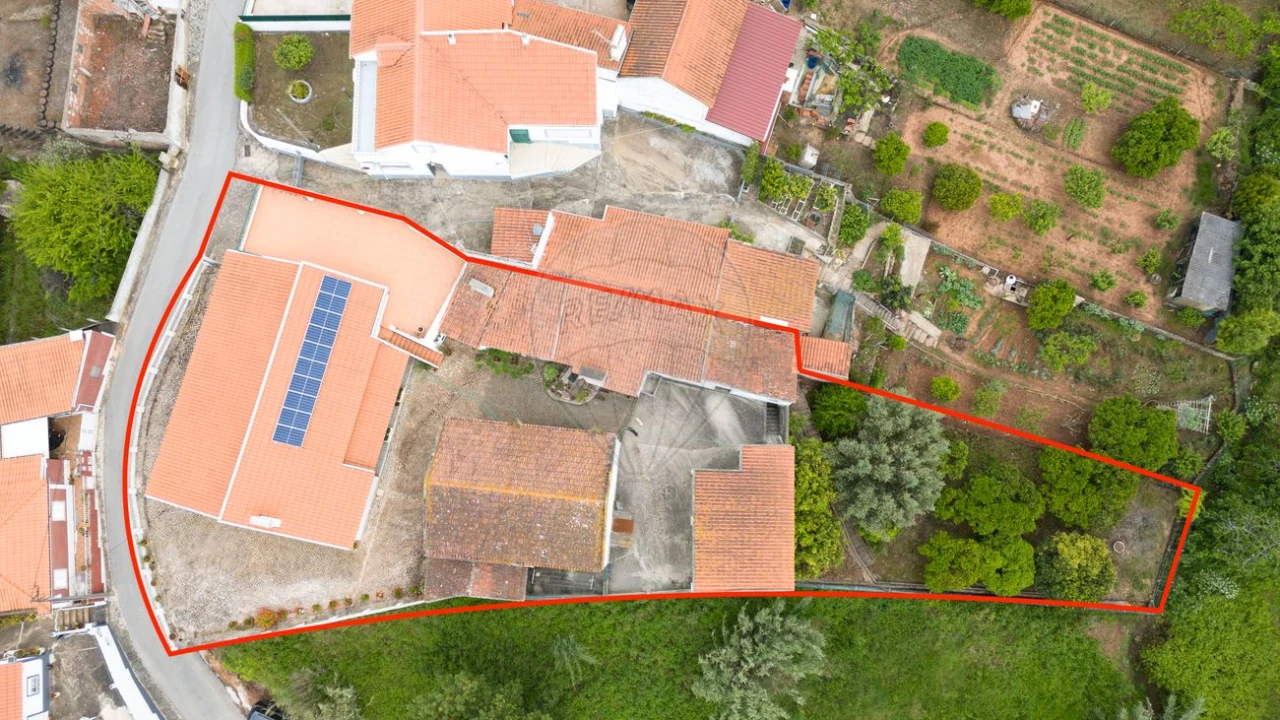 Moradia T3 para Venda em Carvoeira e Carmões Foto 45