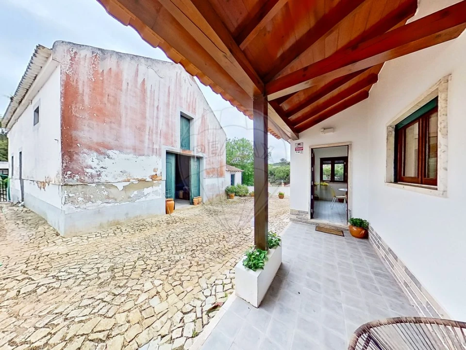 Moradia T3 para Venda em Carvoeira e Carmões Foto 29