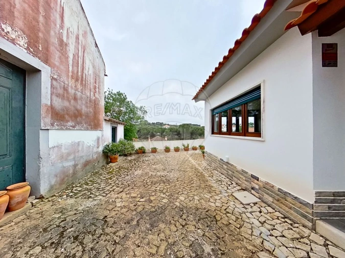 Moradia T3 para Venda em Carvoeira e Carmões Foto 34