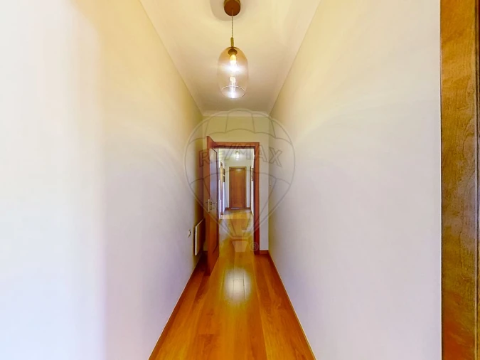 Moradia T3 para Venda em Carvoeira e Carmões Foto 5