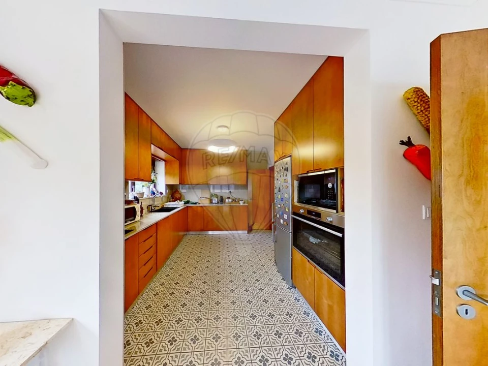 Moradia T3 para Venda em Carvoeira e Carmões Foto 25