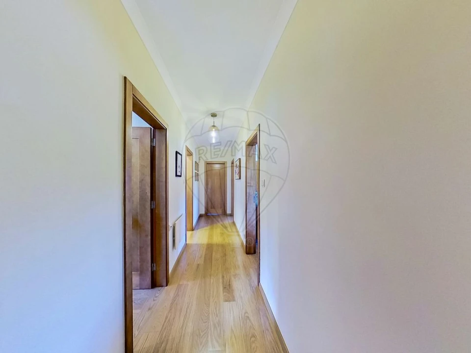 Moradia T3 para Venda em Carvoeira e Carmões Foto 10