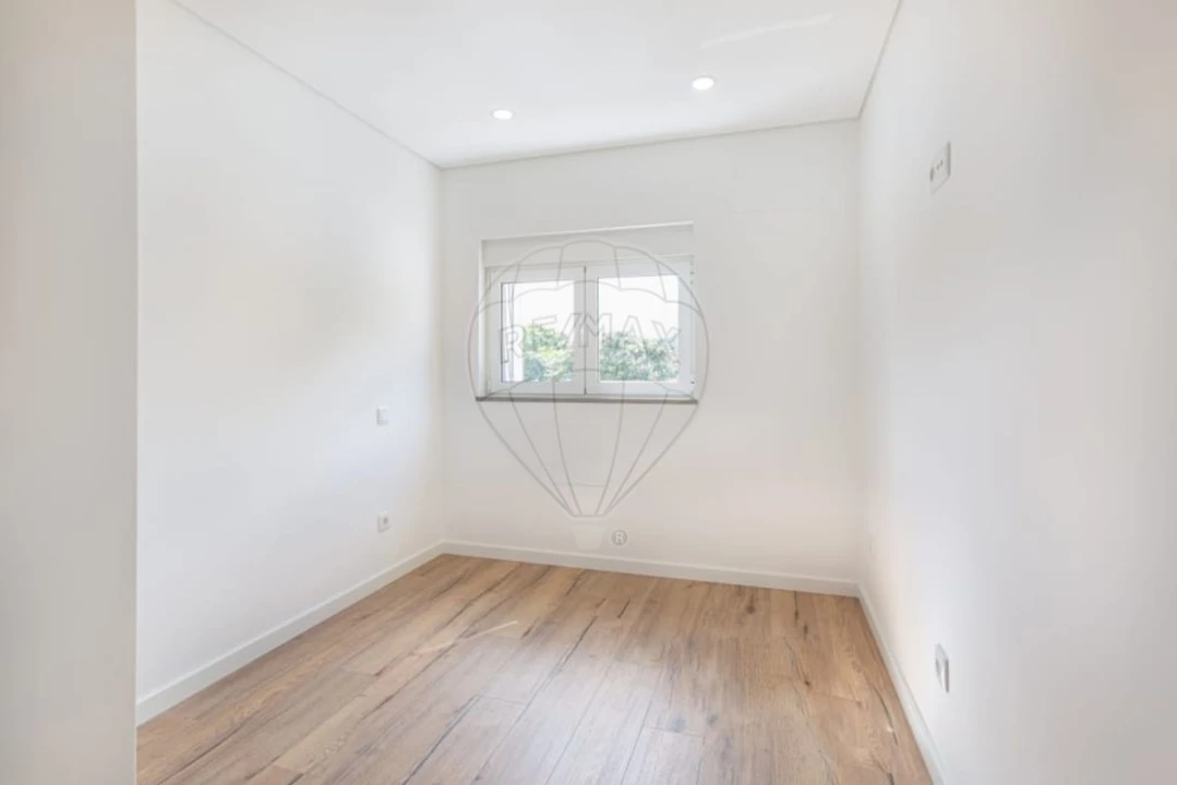 Apartamento T3 para Venda em Olivais Foto 9