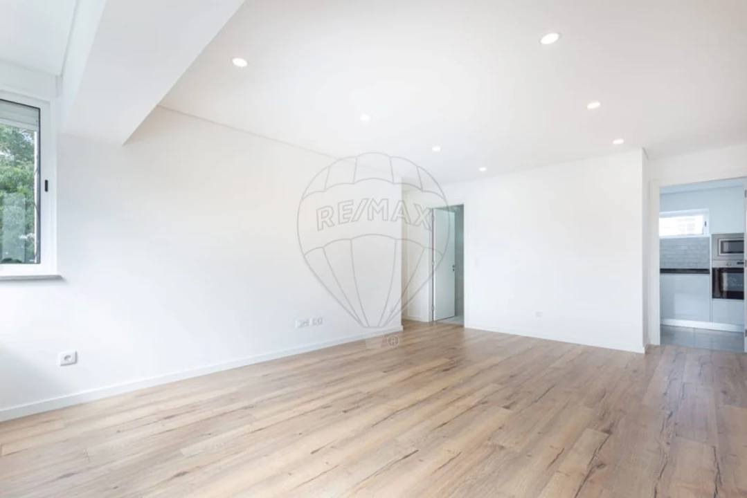 Apartamento T3 para Venda em Olivais Foto 7