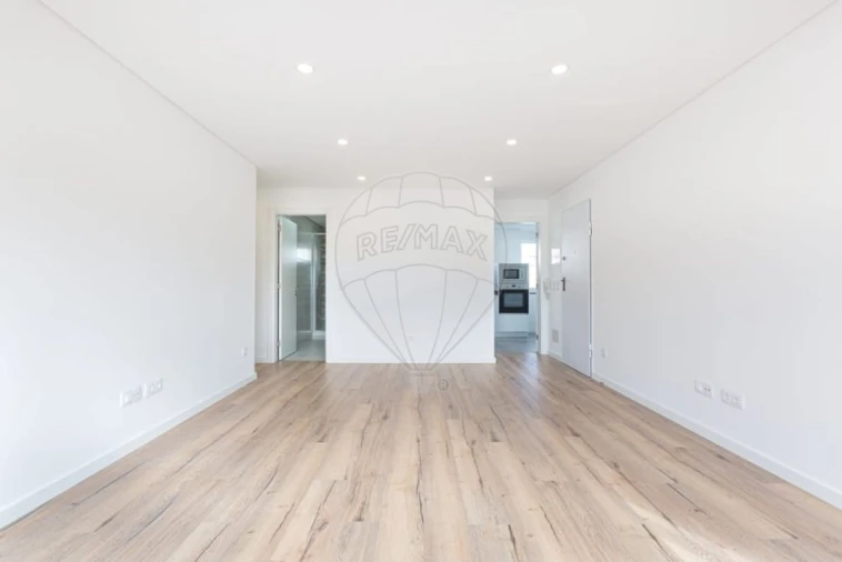 Apartamento T3 para Venda em Olivais Foto 3