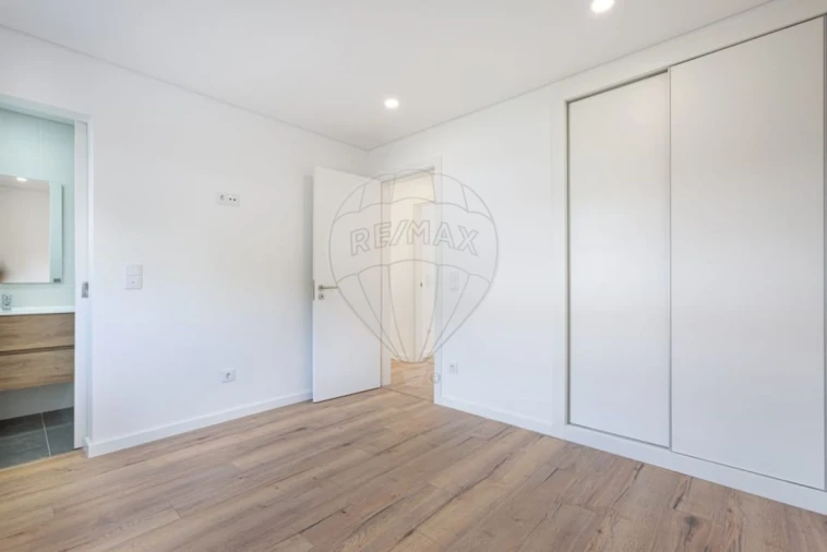 Apartamento T3 para Venda em Olivais Foto 14