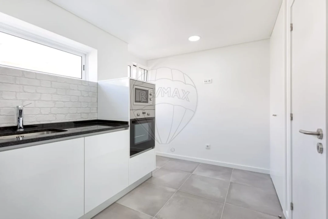 Apartamento T3 para Venda em Olivais Foto 5