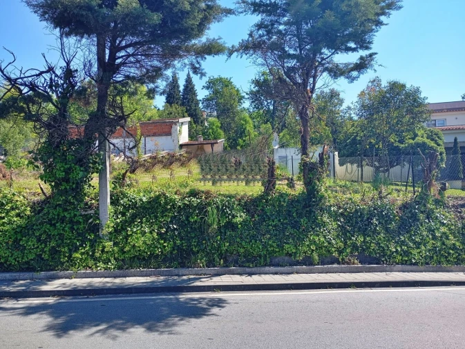 Terreno para Venda em Baguim do Monte (Rio Tinto) Foto 1