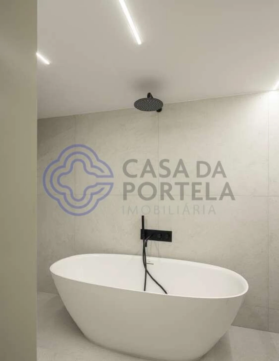 Apartamento para Venda em Cedofeita, Santo Ildefonso, Sé, Miragaia, São Nicolau e Vitória Foto 24