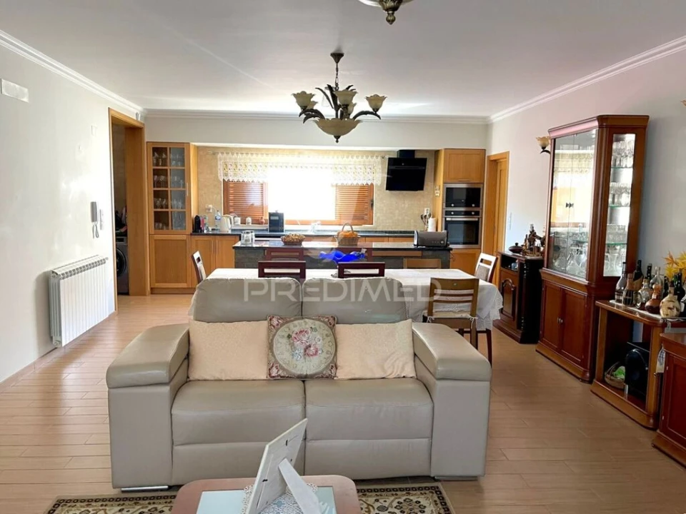 Moradia T4 para Venda em São Teotónio Foto 4