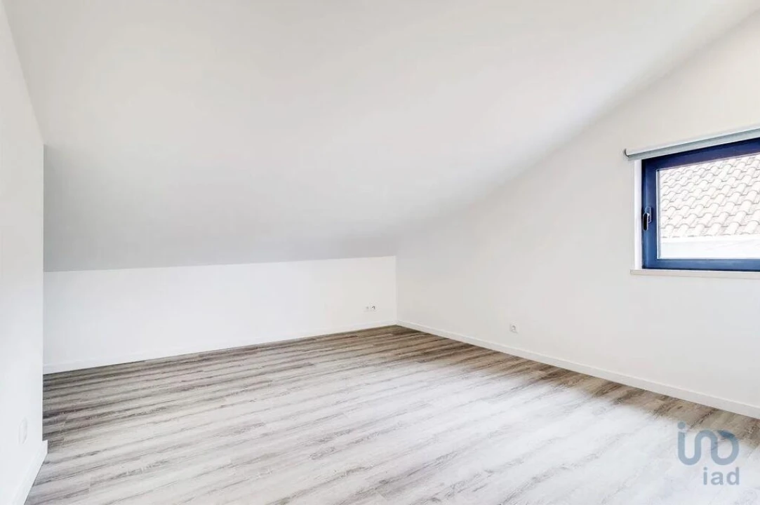 Moradia T4 para Venda em Reguengo do Fetal Foto 10