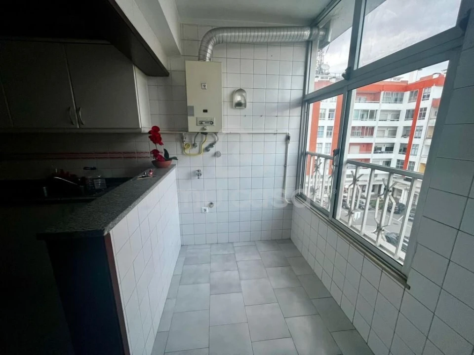 Apartamento T4 para Venda em Oliveira do Bairro Foto 8