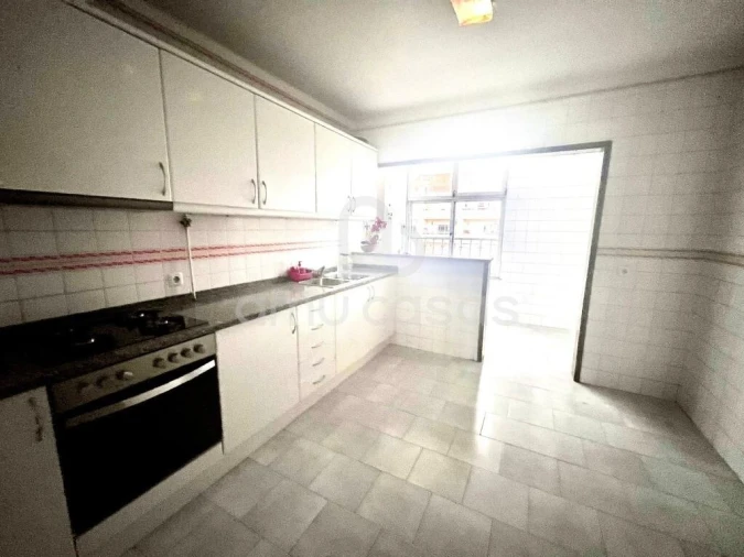 Apartamento T4 para Venda em Oliveira do Bairro Foto 6