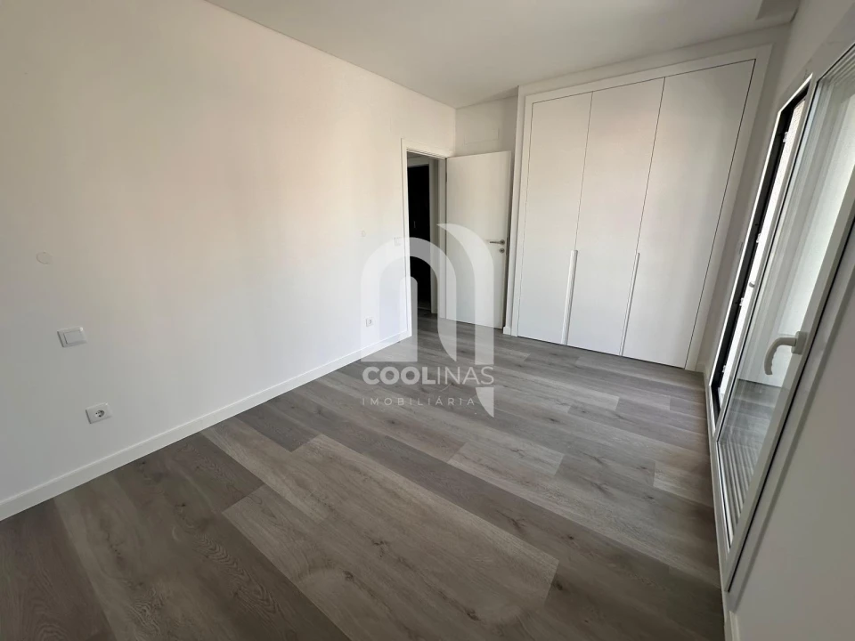 Apartamento T3 para Venda em Corroios Foto 3