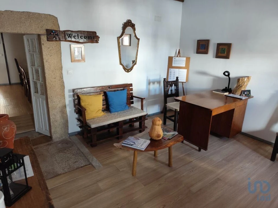 Moradia T6 para Venda em Alpalhão Foto 2