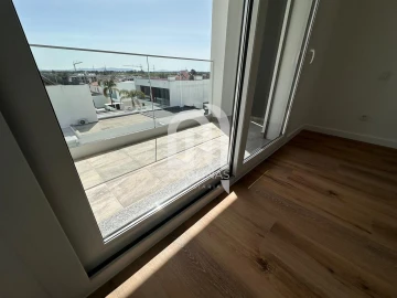 Moradia T4 para Venda em Corroios