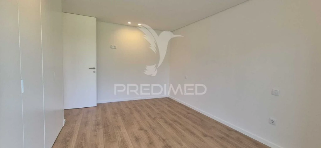 Moradia T3 para Venda em Merelim (São Pedro) e Frossos Foto 13