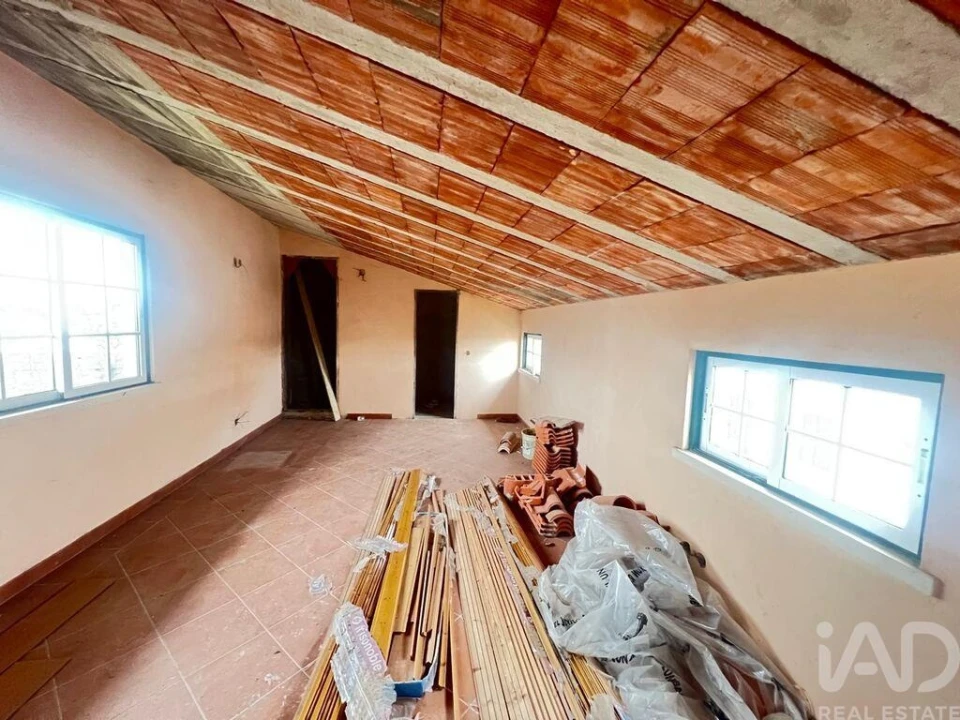 Moradia T3 para Venda em Vermelha Foto 24