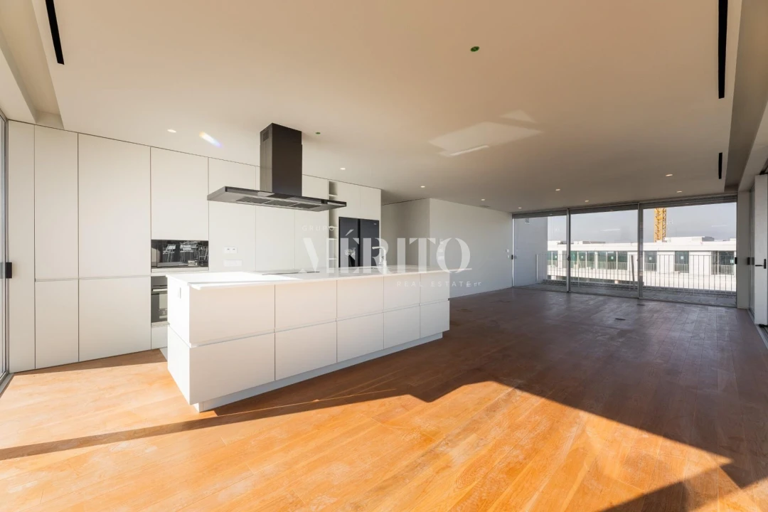 Apartamento T4 para Venda em Barcelinhos Foto 6