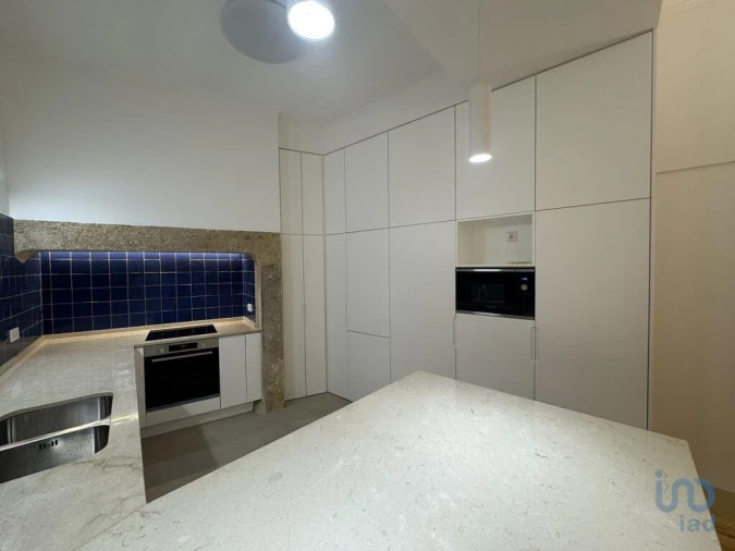 Apartamento T2 para Arrendamento em Santa Maria Maior Foto 8