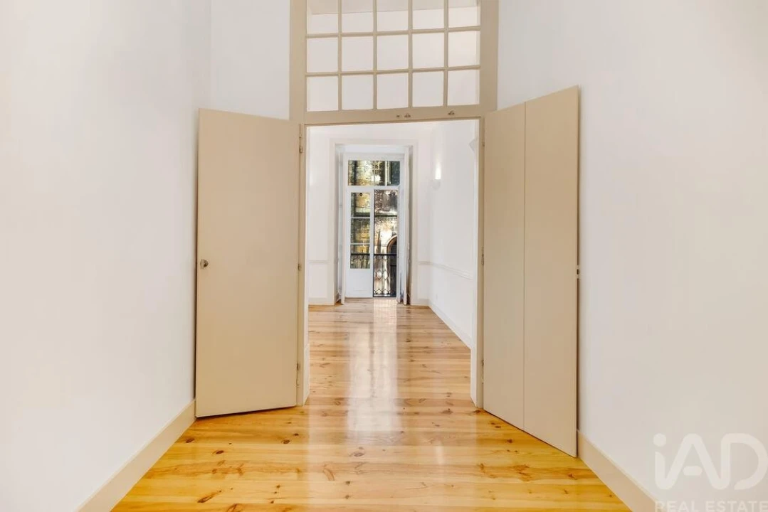 Apartamento T2 para Arrendamento em Santa Maria Maior Foto 19