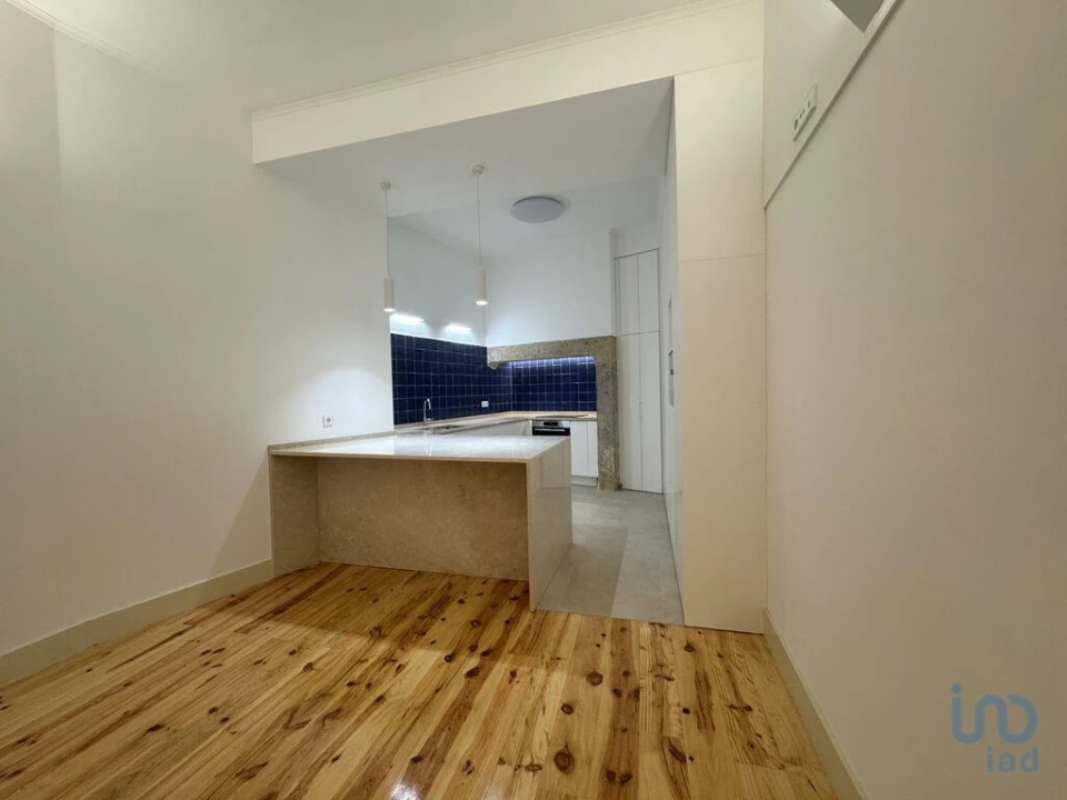 Apartamento T2 para Arrendamento em Santa Maria Maior Foto 7