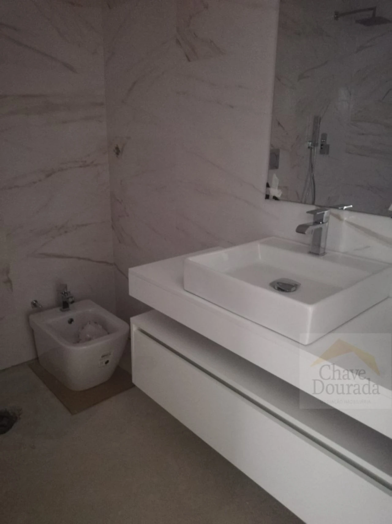 Apartamento T4 para Venda em Santo Antonio dos Olivais Foto 14