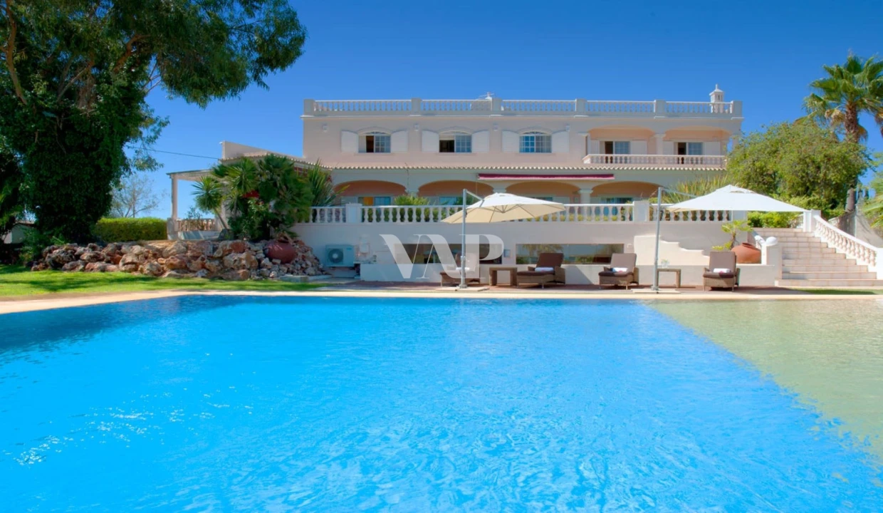 Moradia T5 para Venda em Conceição e Cabanas de Tavira Foto 1