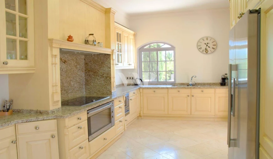 Moradia T5 para Venda em Conceição e Cabanas de Tavira Foto 4