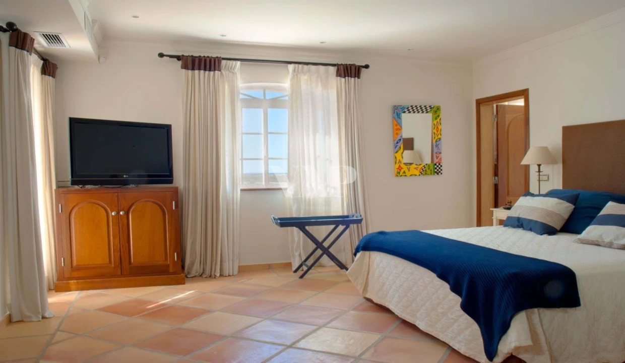 Moradia T5 para Venda em Conceição e Cabanas de Tavira Foto 12