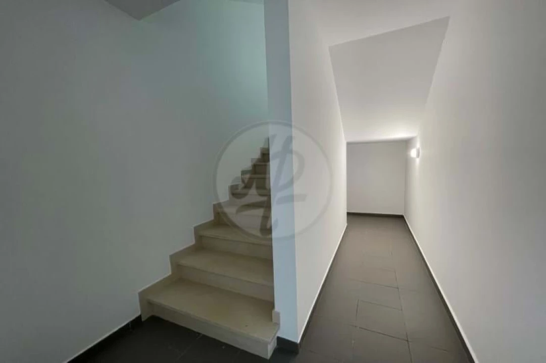 Moradia T4 para Venda em Mexilhoeira Grande Foto 41