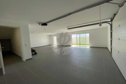 Moradia T4 para Venda em Mexilhoeira Grande