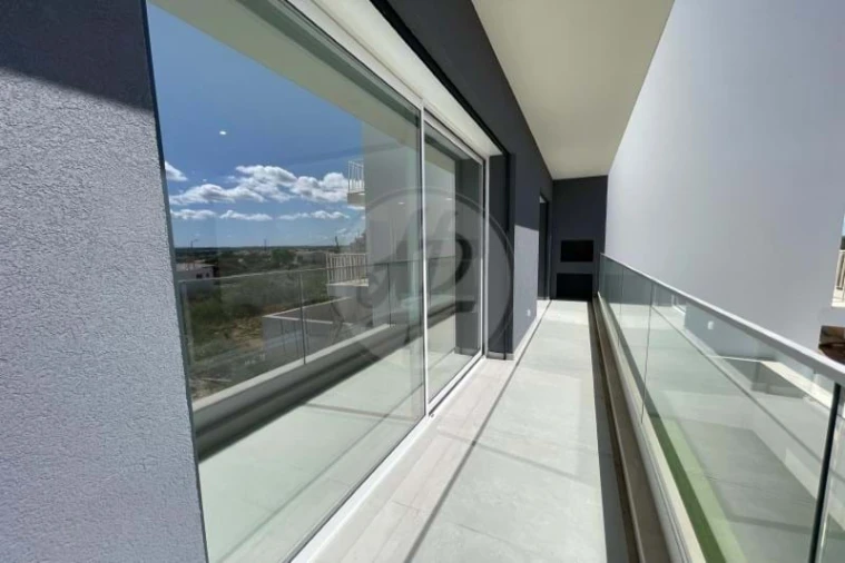 Moradia T4 para Venda em Mexilhoeira Grande Foto 20