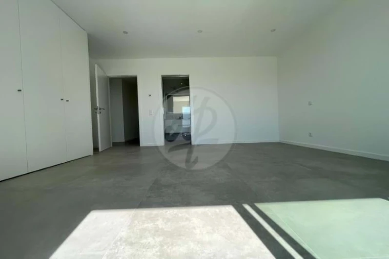 Moradia T4 para Venda em Mexilhoeira Grande Foto 28