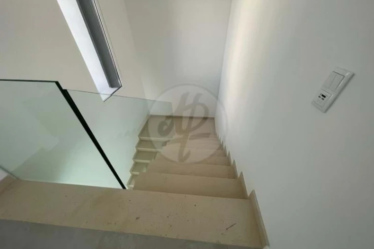 Moradia T4 para Venda em Mexilhoeira Grande Foto 29