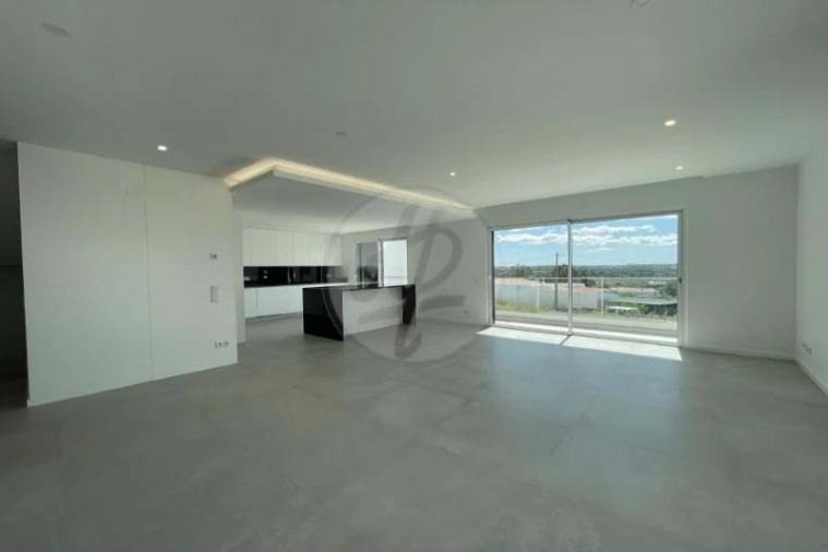 Moradia T4 para Venda em Mexilhoeira Grande Foto 18