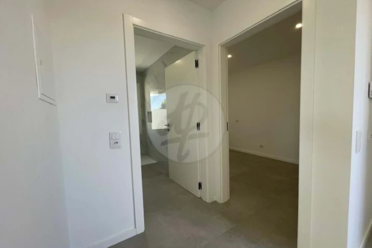 Moradia T4 para Venda em Mexilhoeira Grande Foto 30