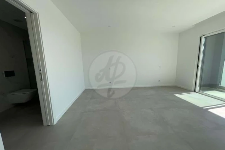 Moradia T4 para Venda em Mexilhoeira Grande Foto 22